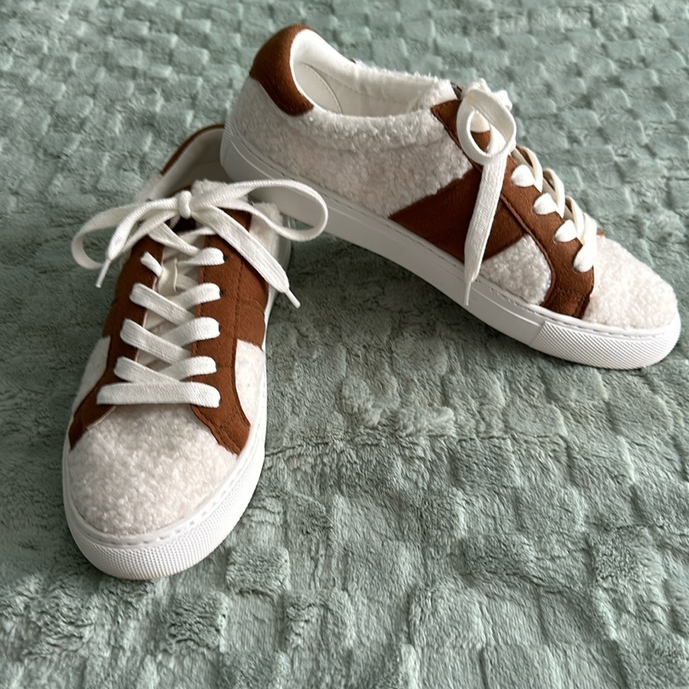 J . Crew Sherpa Sneaker Size 7.5